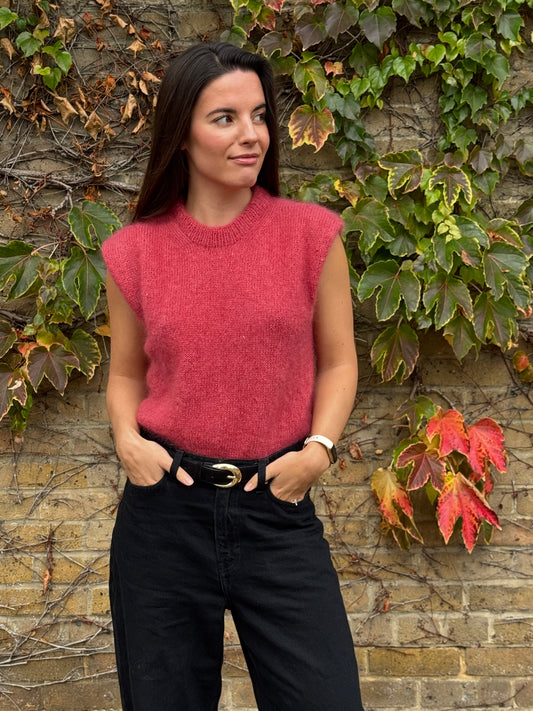 Raspberry Top Knitting Pattern