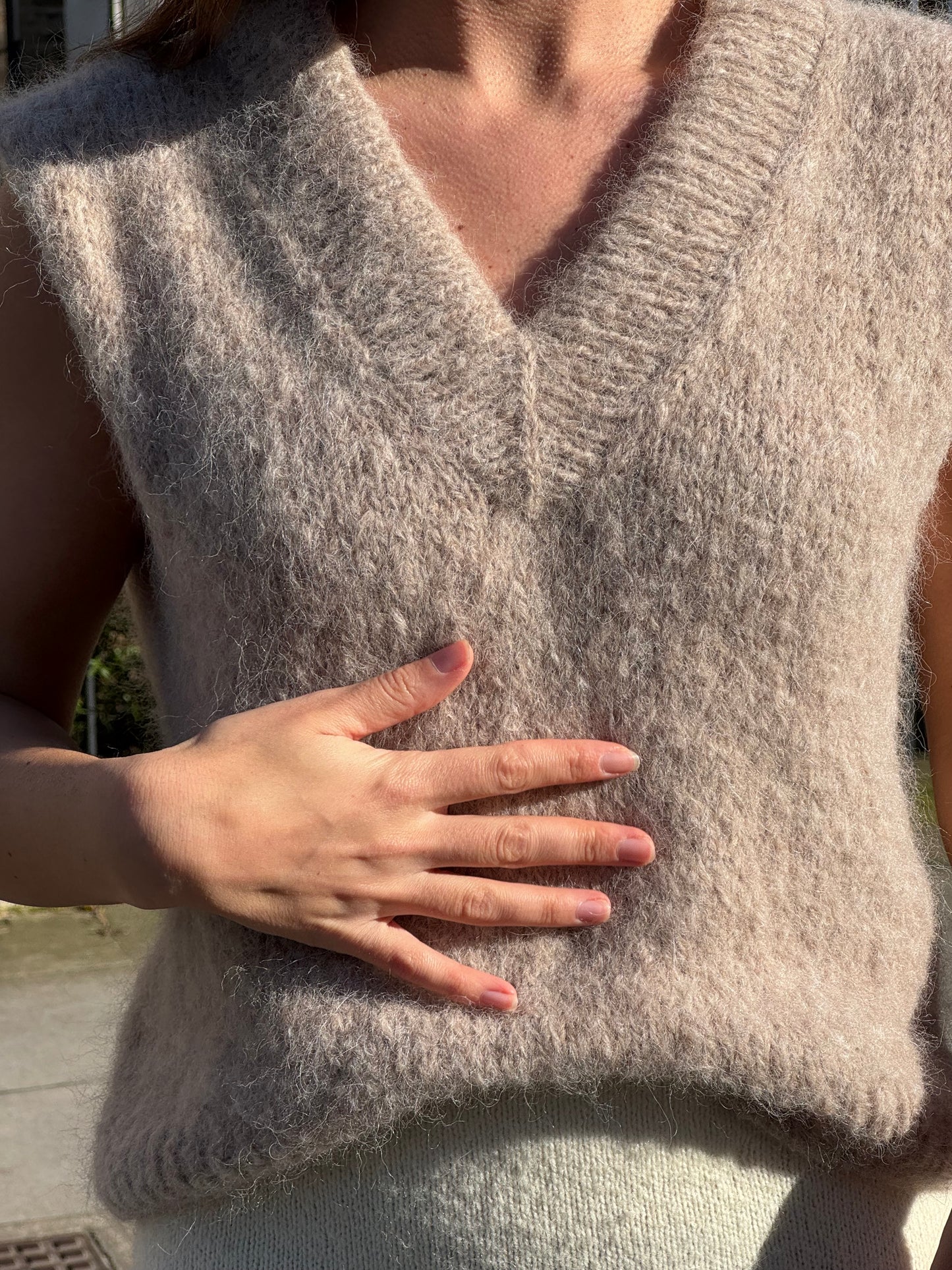 Oversized Cloud Top Vest Knitting Pattern for Women